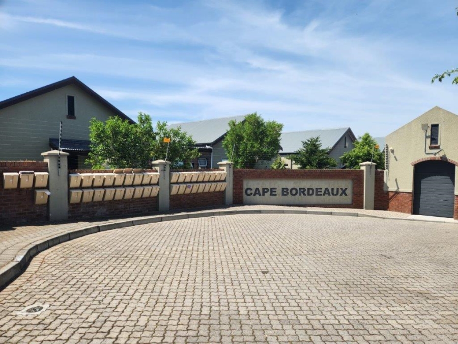 2 Bedroom Property for Sale in Brackenfell South Western Cape